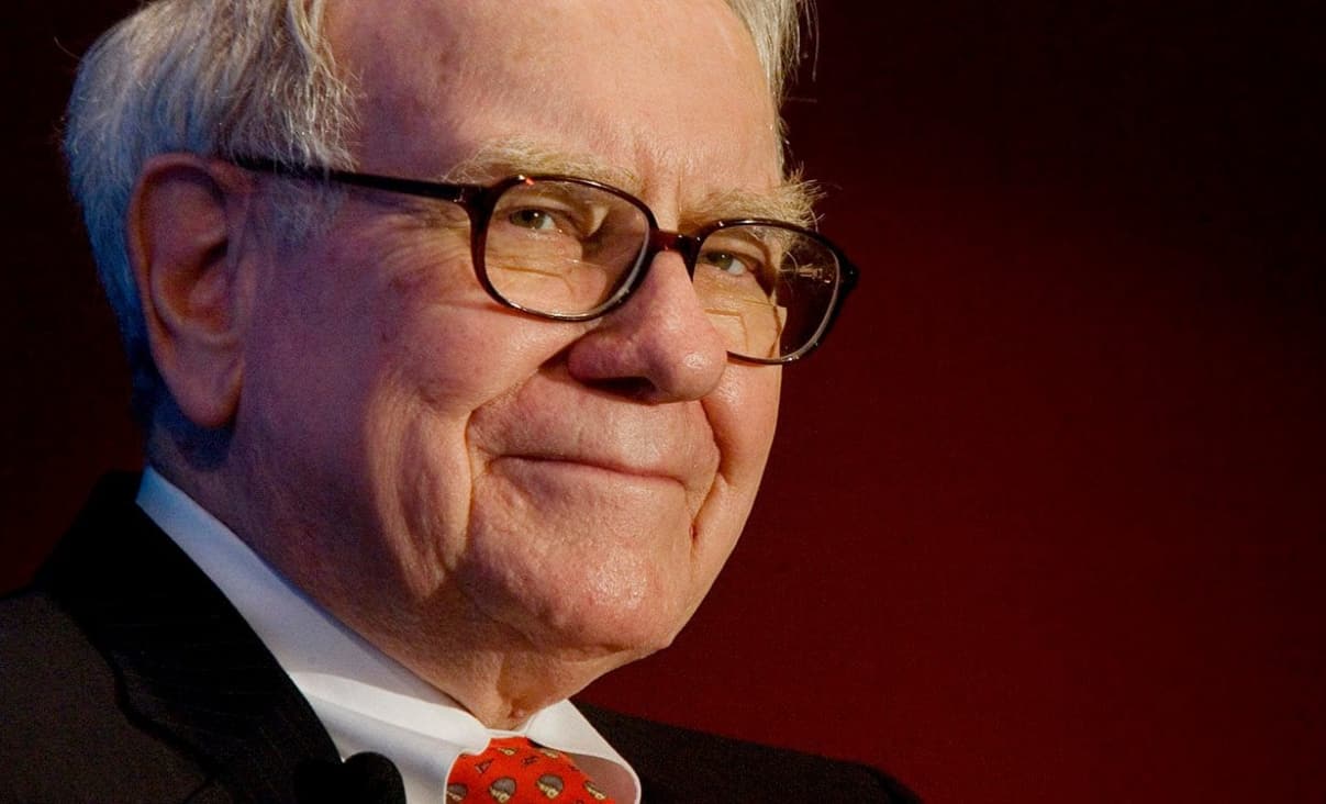 Top Investor Warren Buffett Predicts Further Market Trouble
