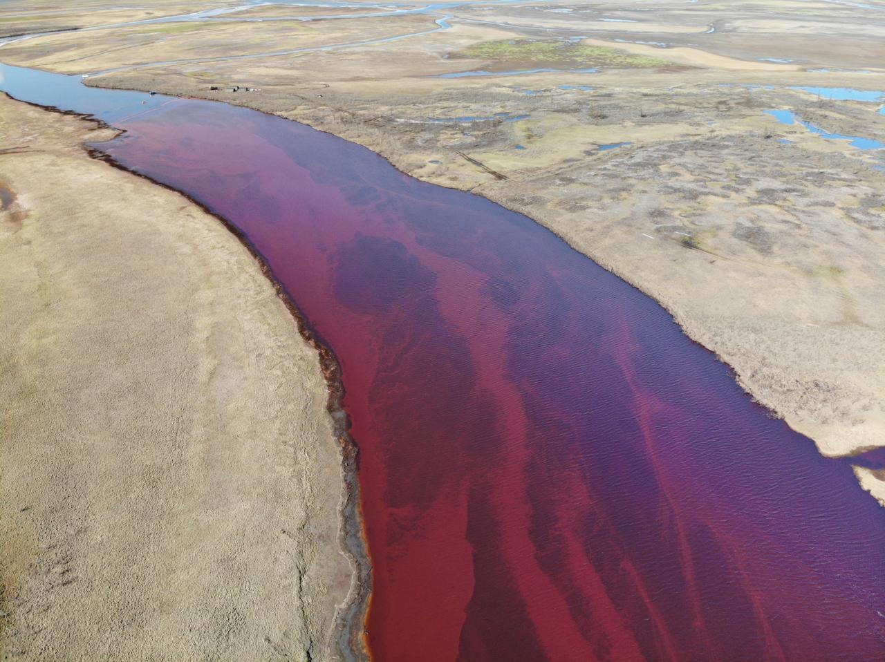 Giant Arctic Oil Spill Prompts State of Emergency in Russia